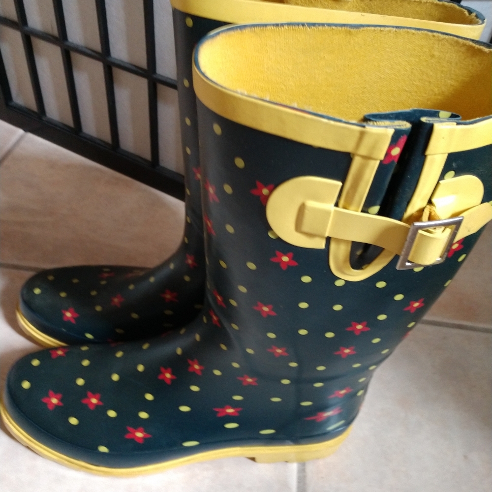 Rain boots